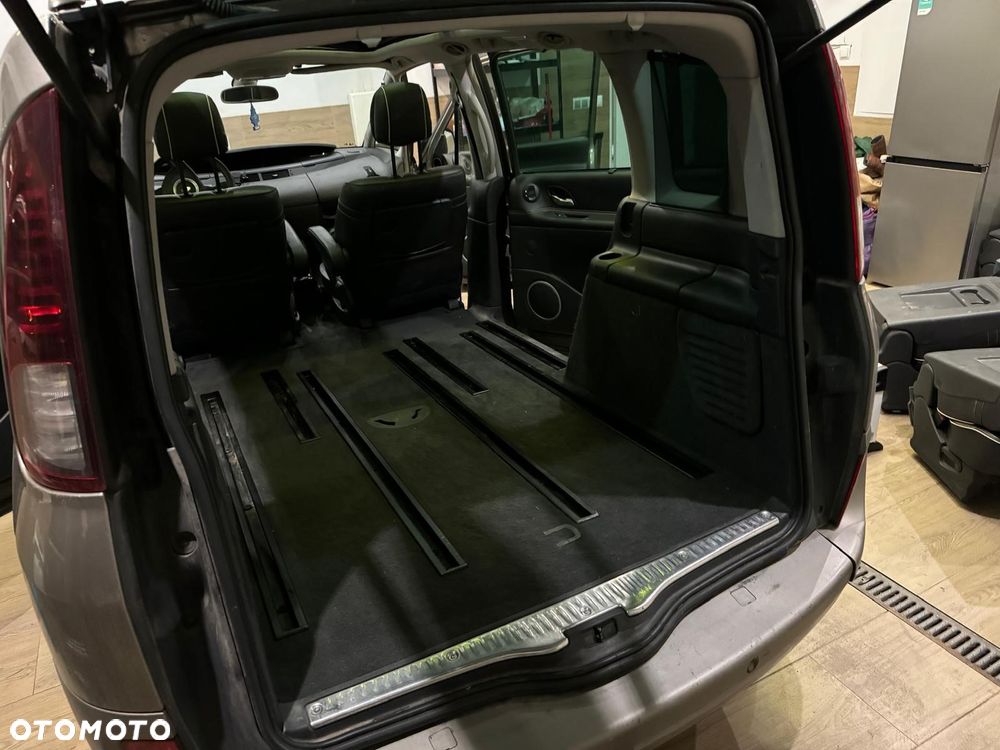 Renault Espace 2.0 dCi Initiale - 8