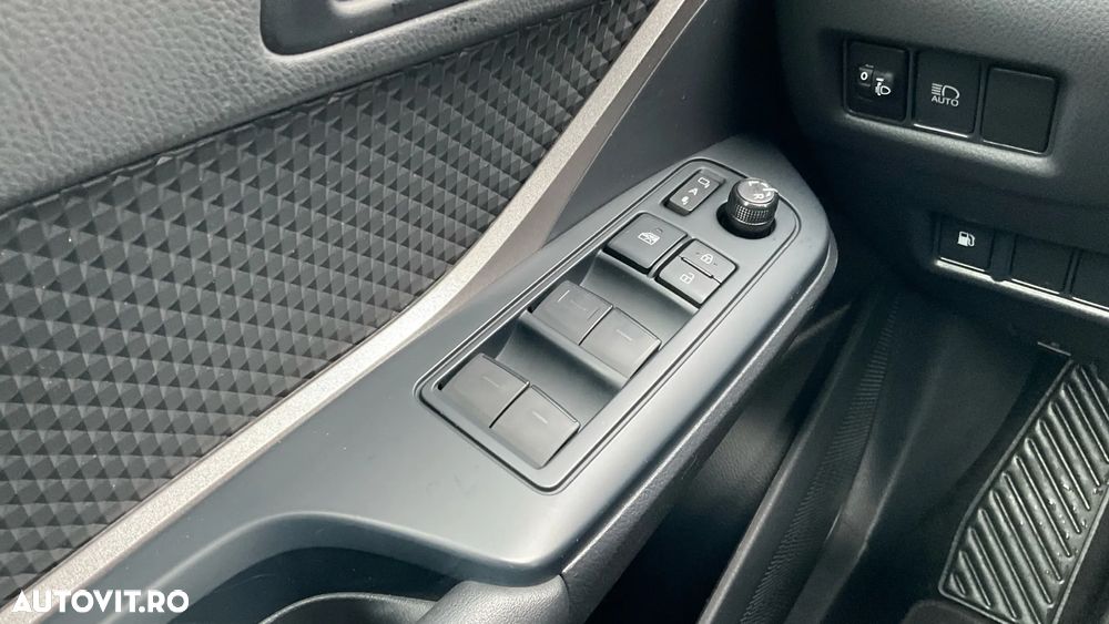 Toyota C-HR 2.0 Hybrid Business-Edition - 37