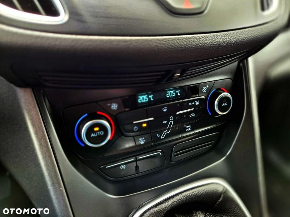 Ford C-MAX - 16