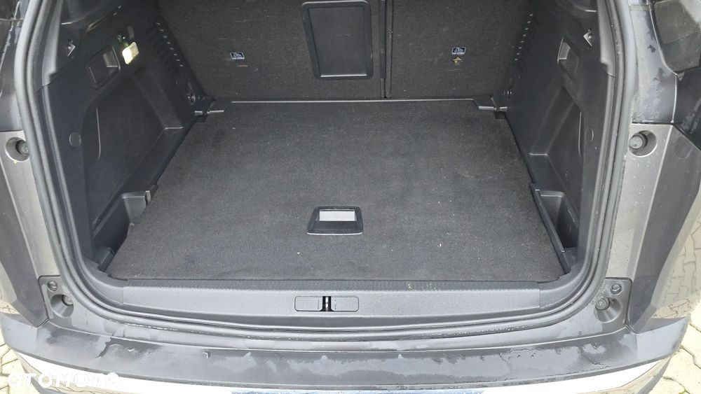 Peugeot 3008 1.5 BlueHDi GT S&S - 16