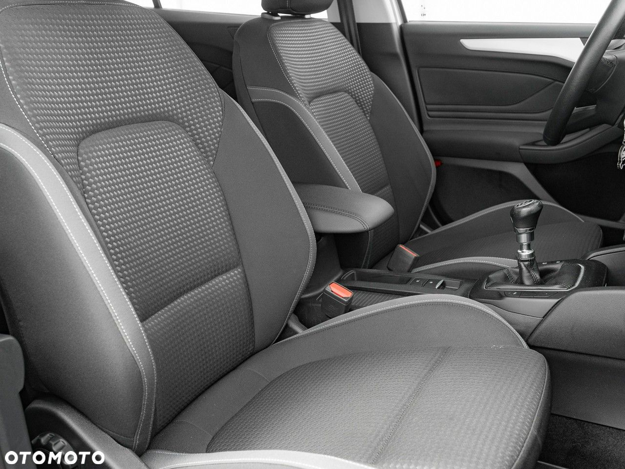 Ford Focus 1.5 EcoBlue Connected - 33