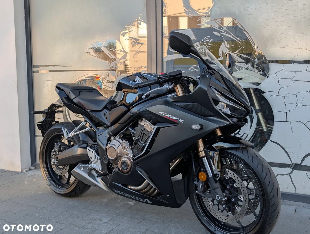 Honda CBR - 9