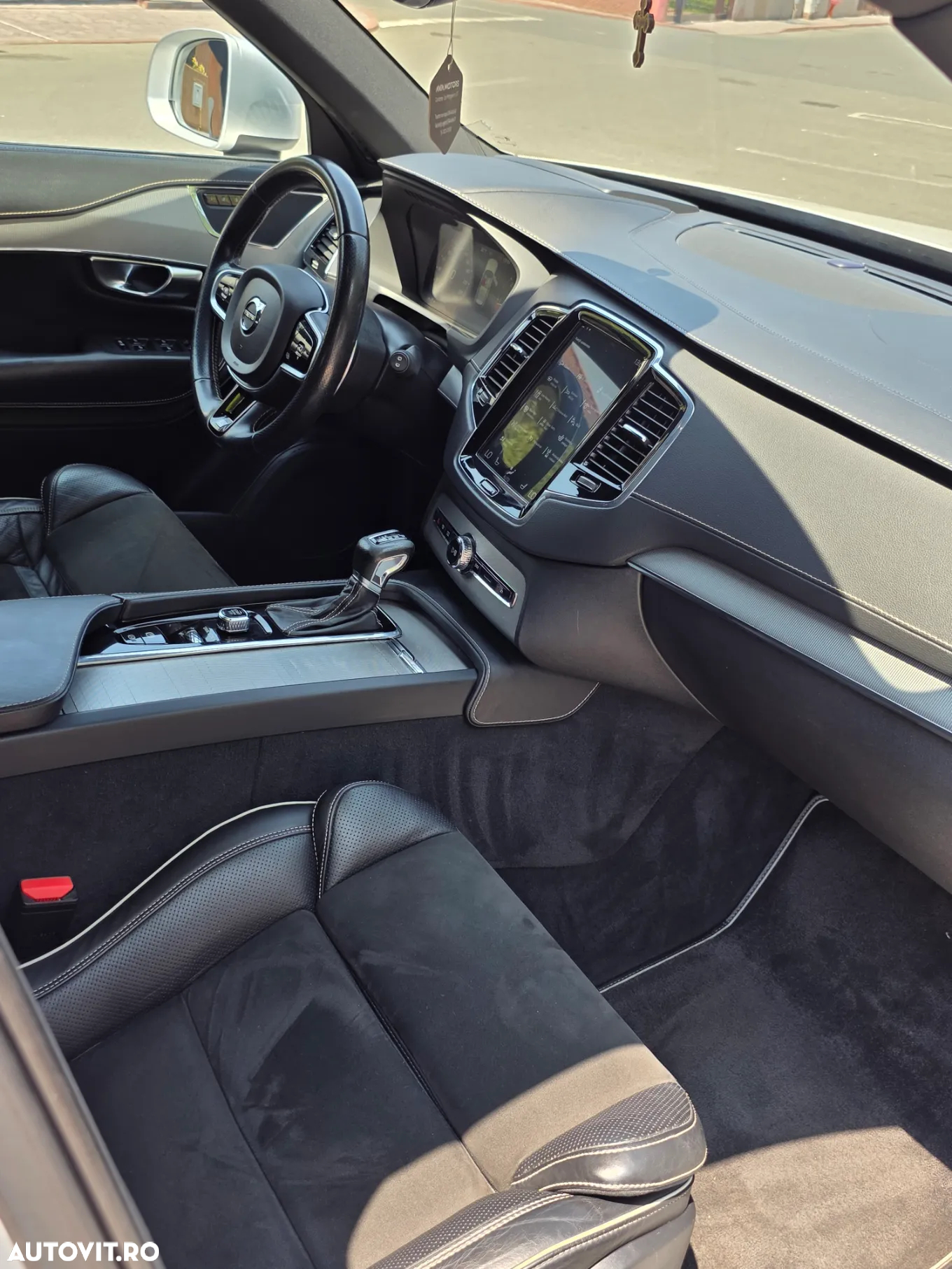 Volvo XC 90 B5 D AWD Geartronic RDesign - 24