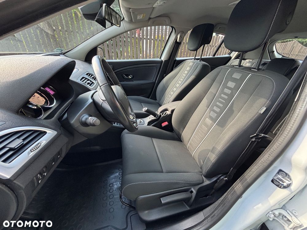 Renault Megane ENERGY TCe 130 Start & Stop LIMITED - 16