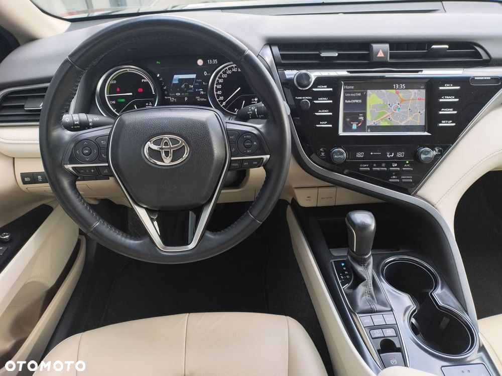 Toyota Camry 2.5 Hybrid Comfort CVT - 13