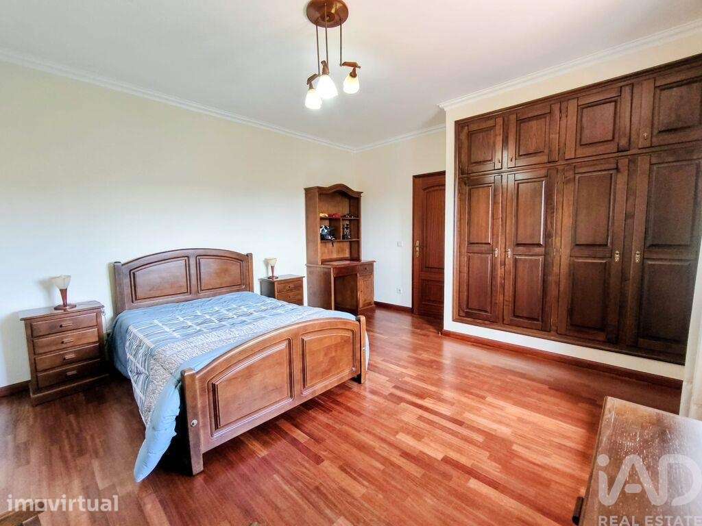 Moradia isolada T5 em São Pedro d'Arcos de 259 m2 - Grande imagem: 5/40