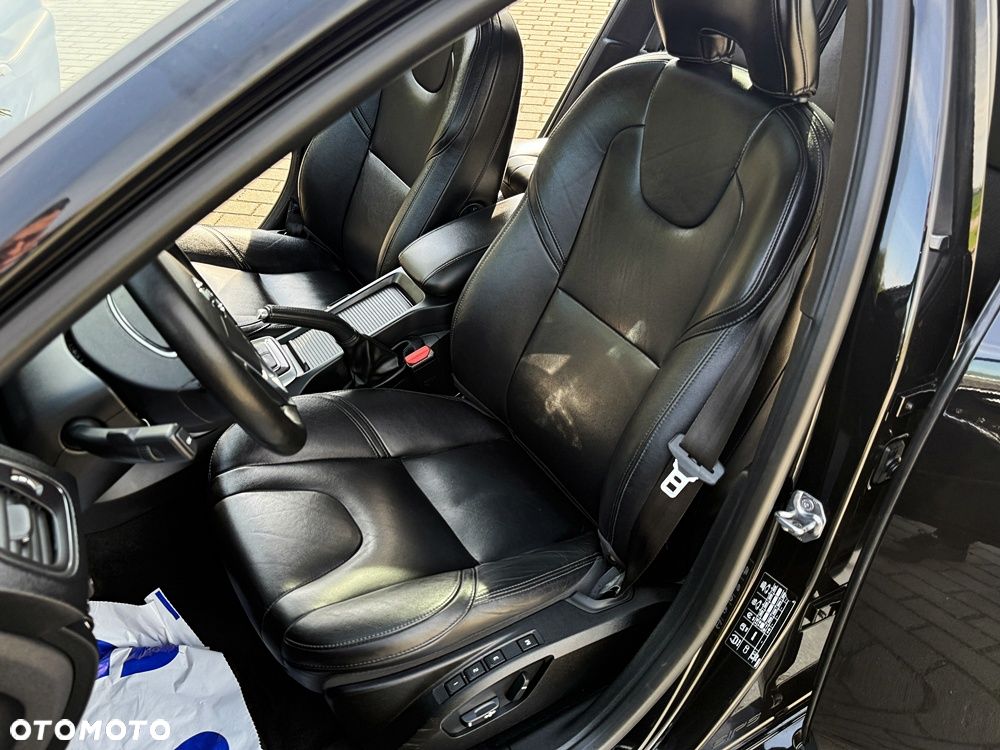 Volvo V40 D2 Geartronic Inscription - 27