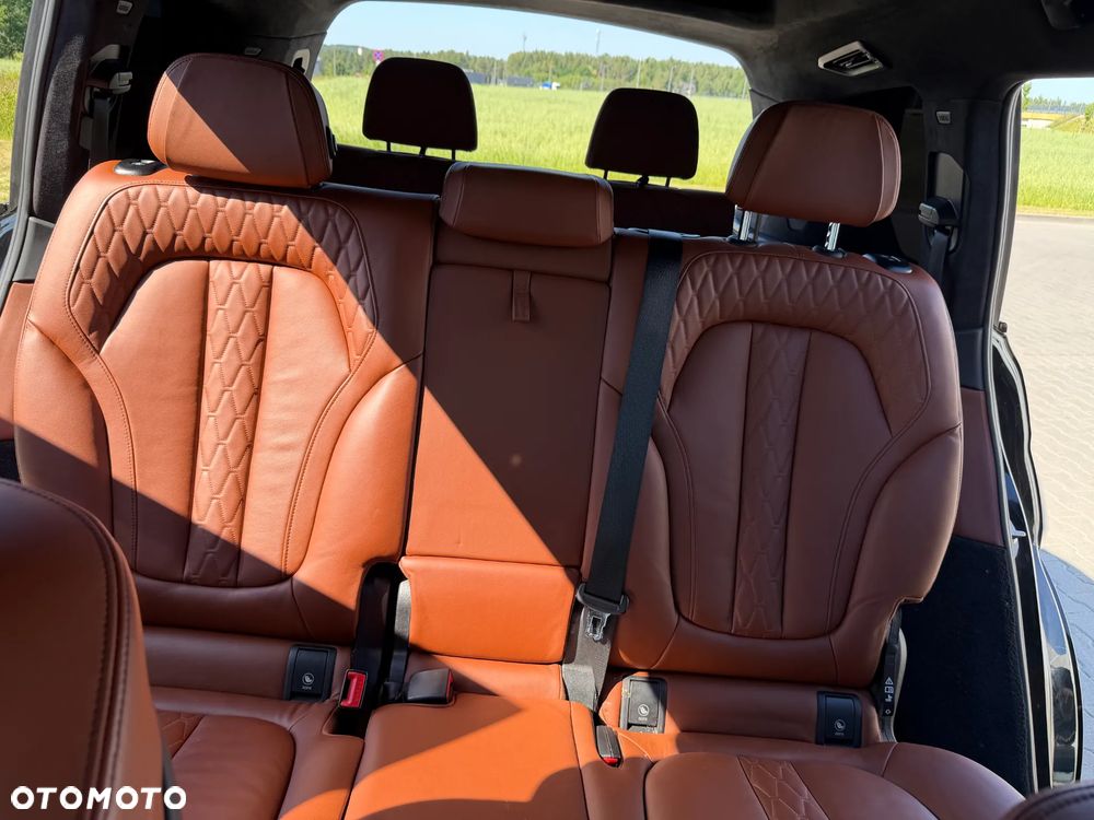 BMW X7 M50i sport - 5