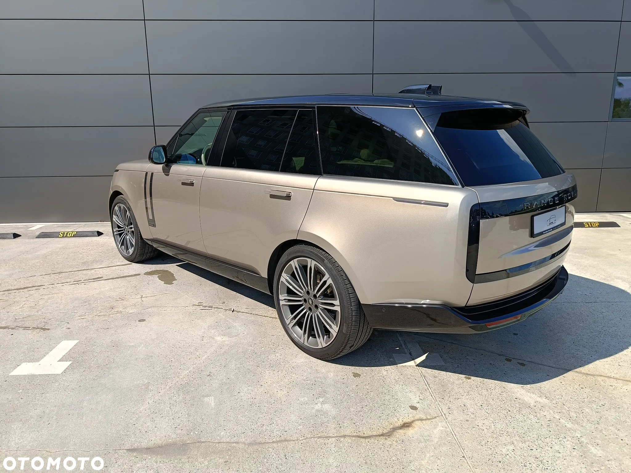 Land Rover Range Rover 4.4 V8 P535 LWB Autobiography - 7