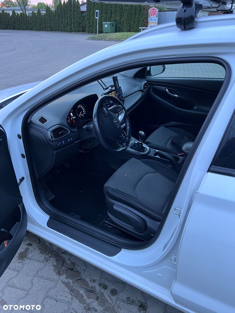 Hyundai i30 1.6 D Classic + - 5