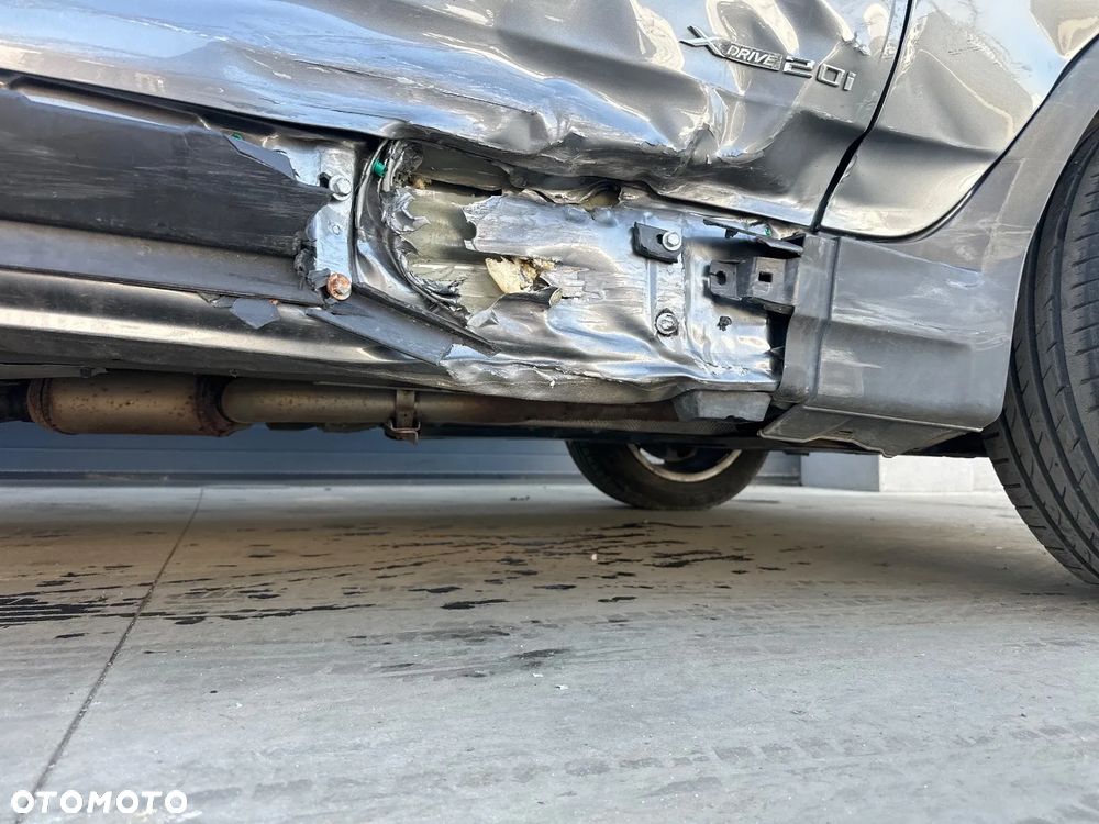 BMW X3 2.0i - 27