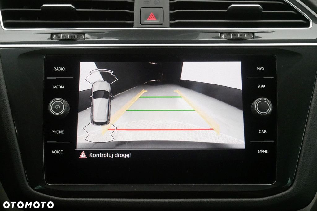 Volkswagen Tiguan - 21