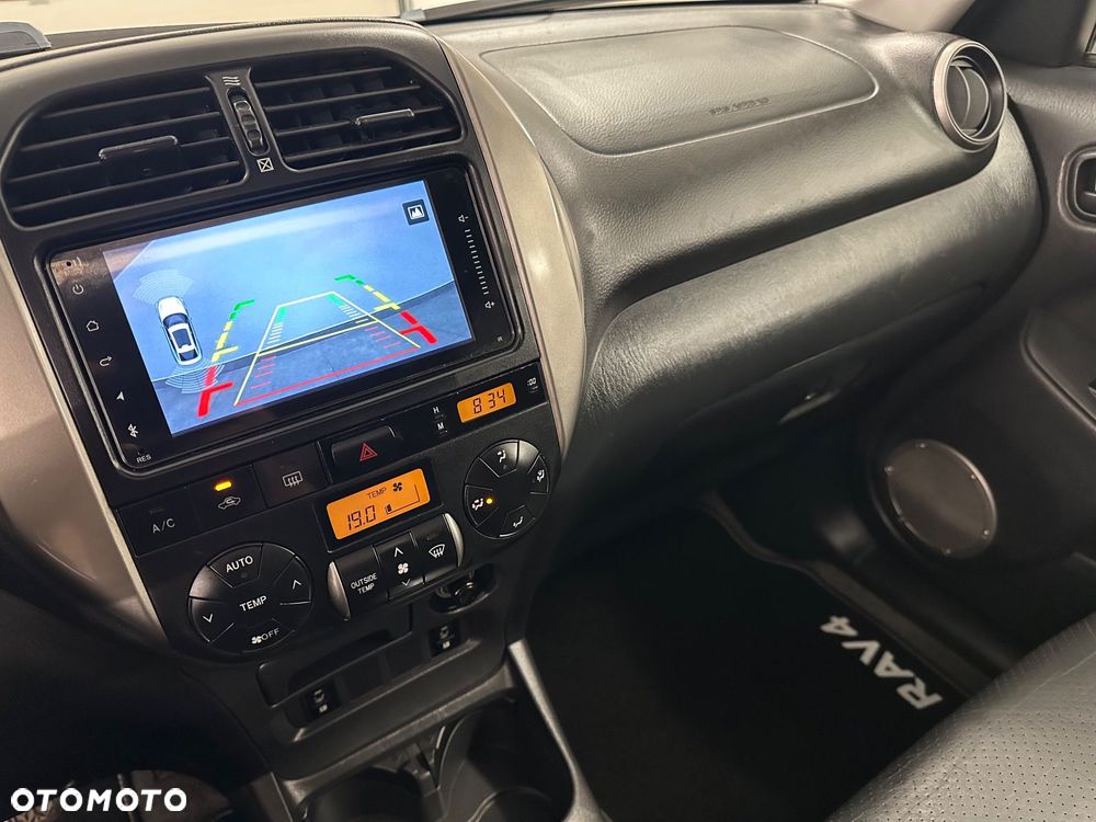 Toyota RAV4 4x4 Executive - 13