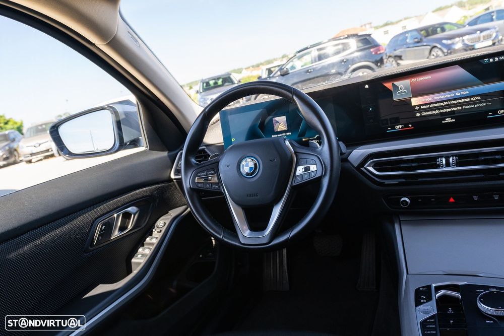 BMW 320 e Auto - 22