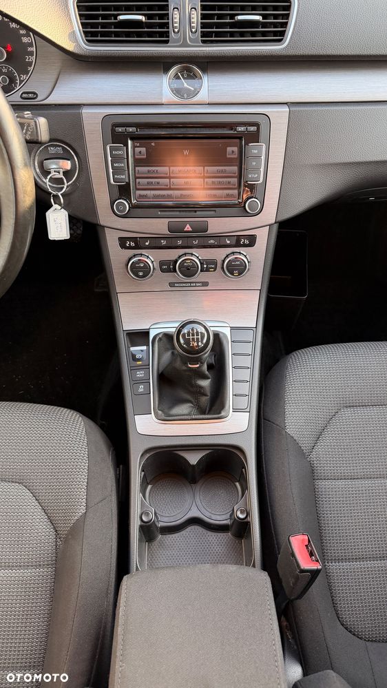 Volkswagen Passat 1.4 TSI BlueMotion Technology Highline - 25