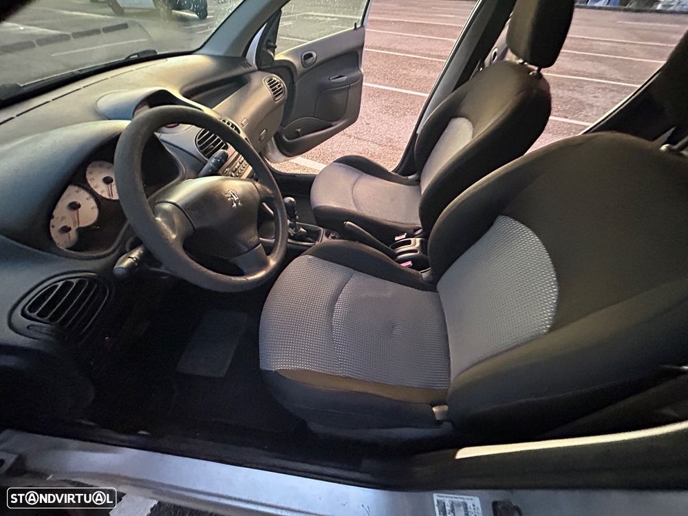 Peugeot 206 1.1 Look - 13