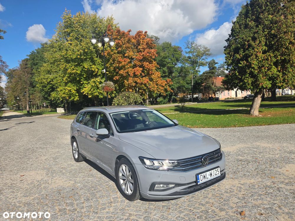 Volkswagen Passat 2.0 TDI SCR Style DSG - 4