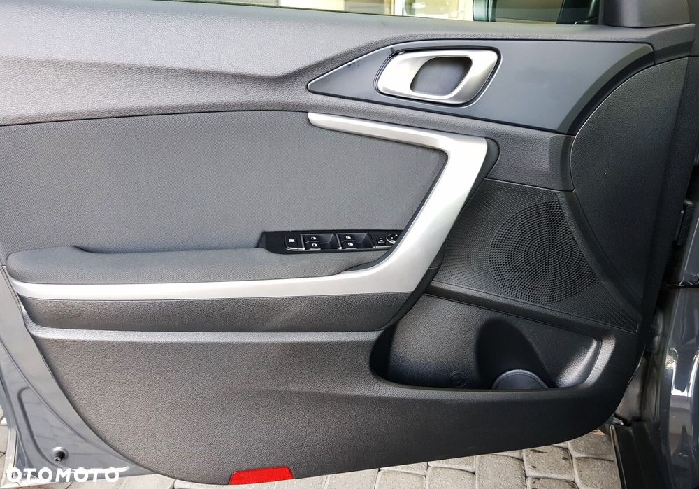 Kia XCeed 1.6 T-GDI M DCT - 12