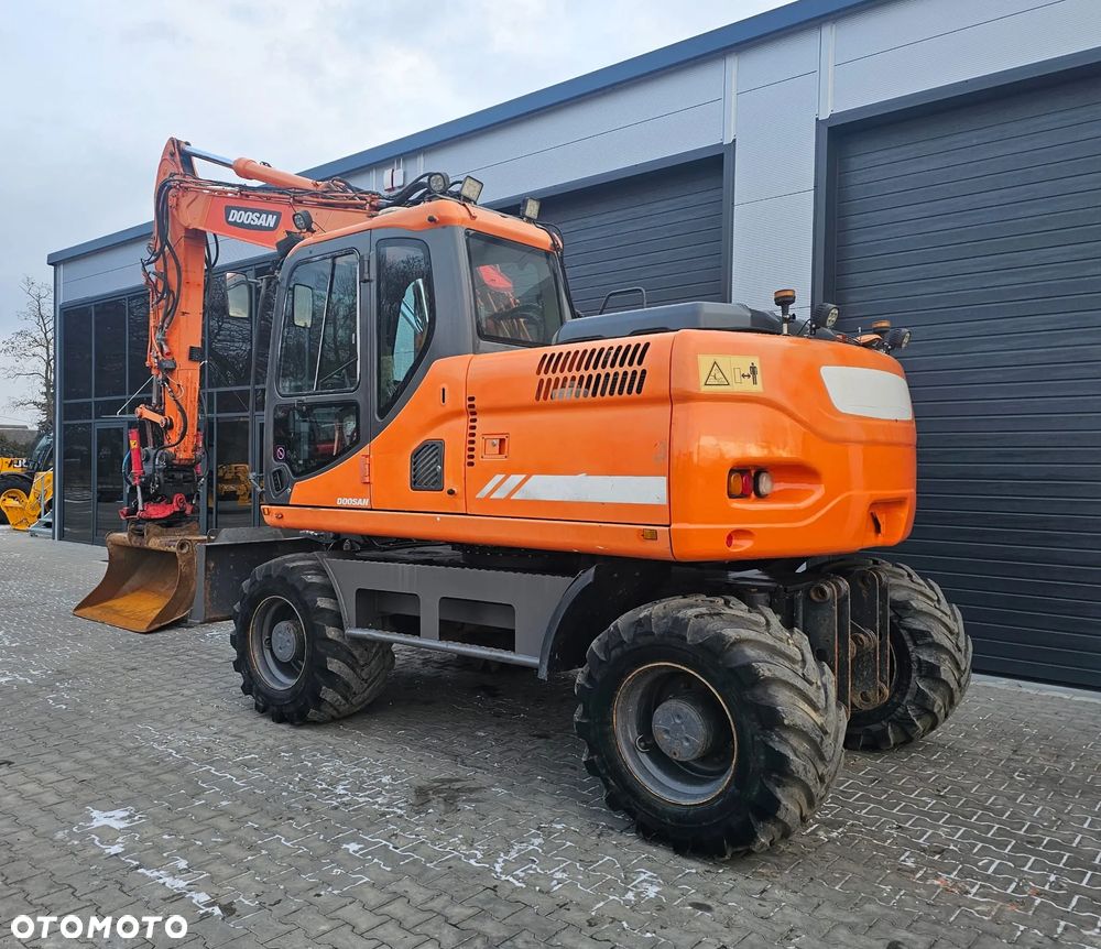 Doosan DX160W - 4