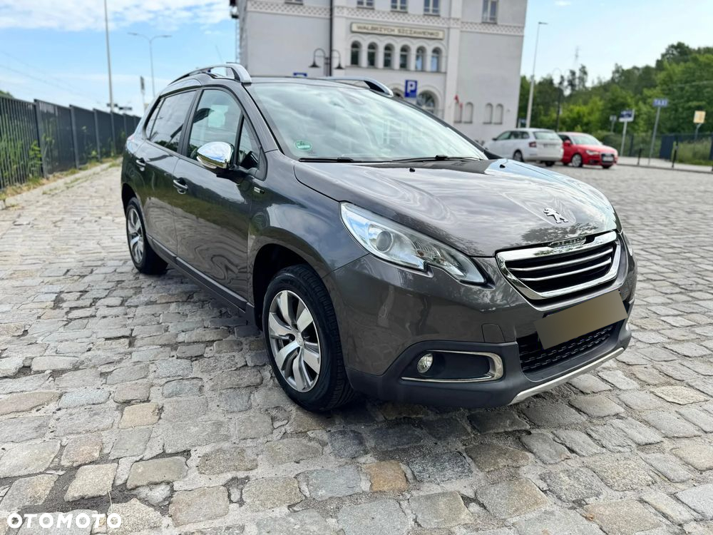 Peugeot 2008 1.2 VTi Allure - 5