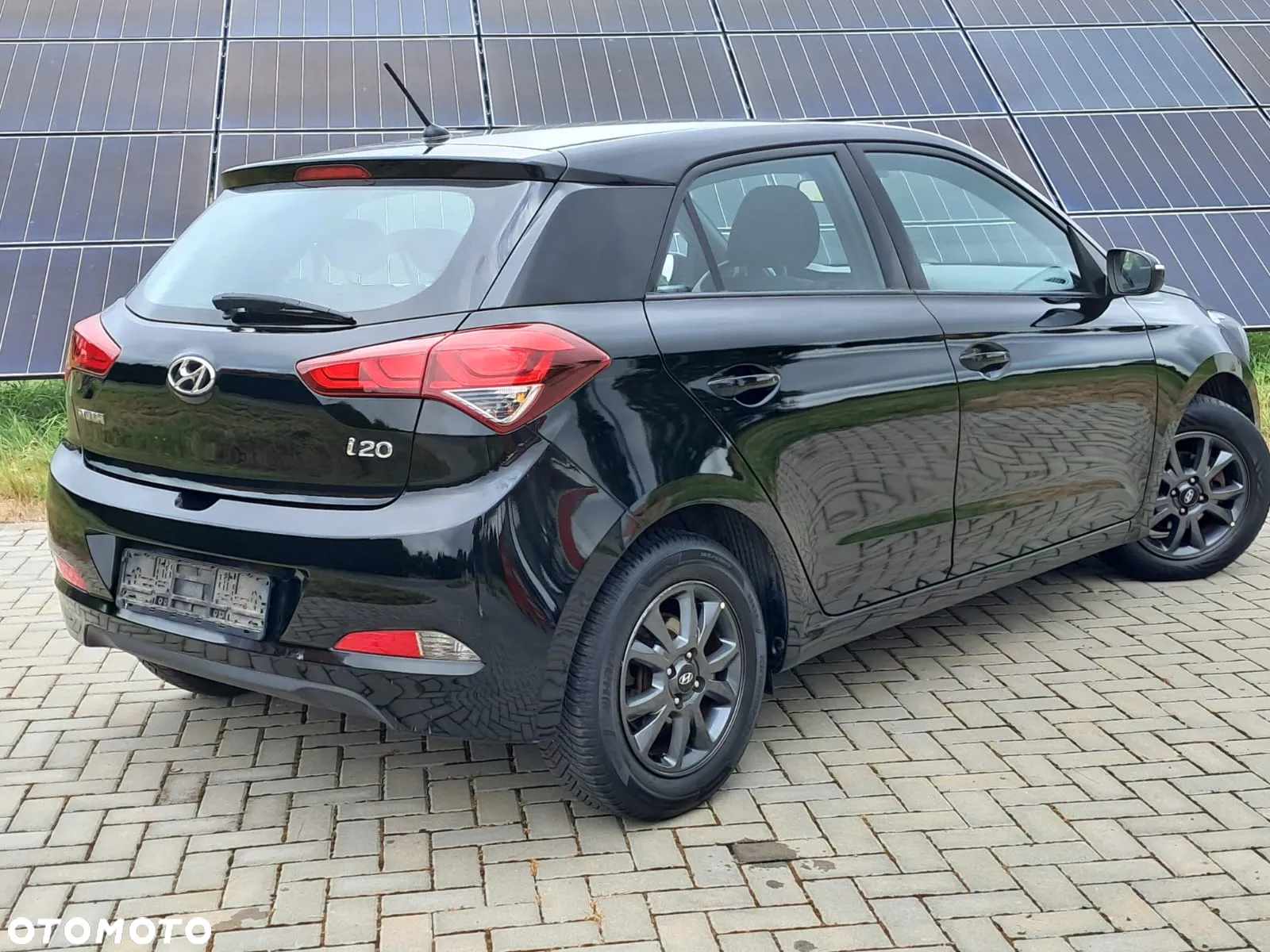 Hyundai i20 blue 1.2 YES - 16