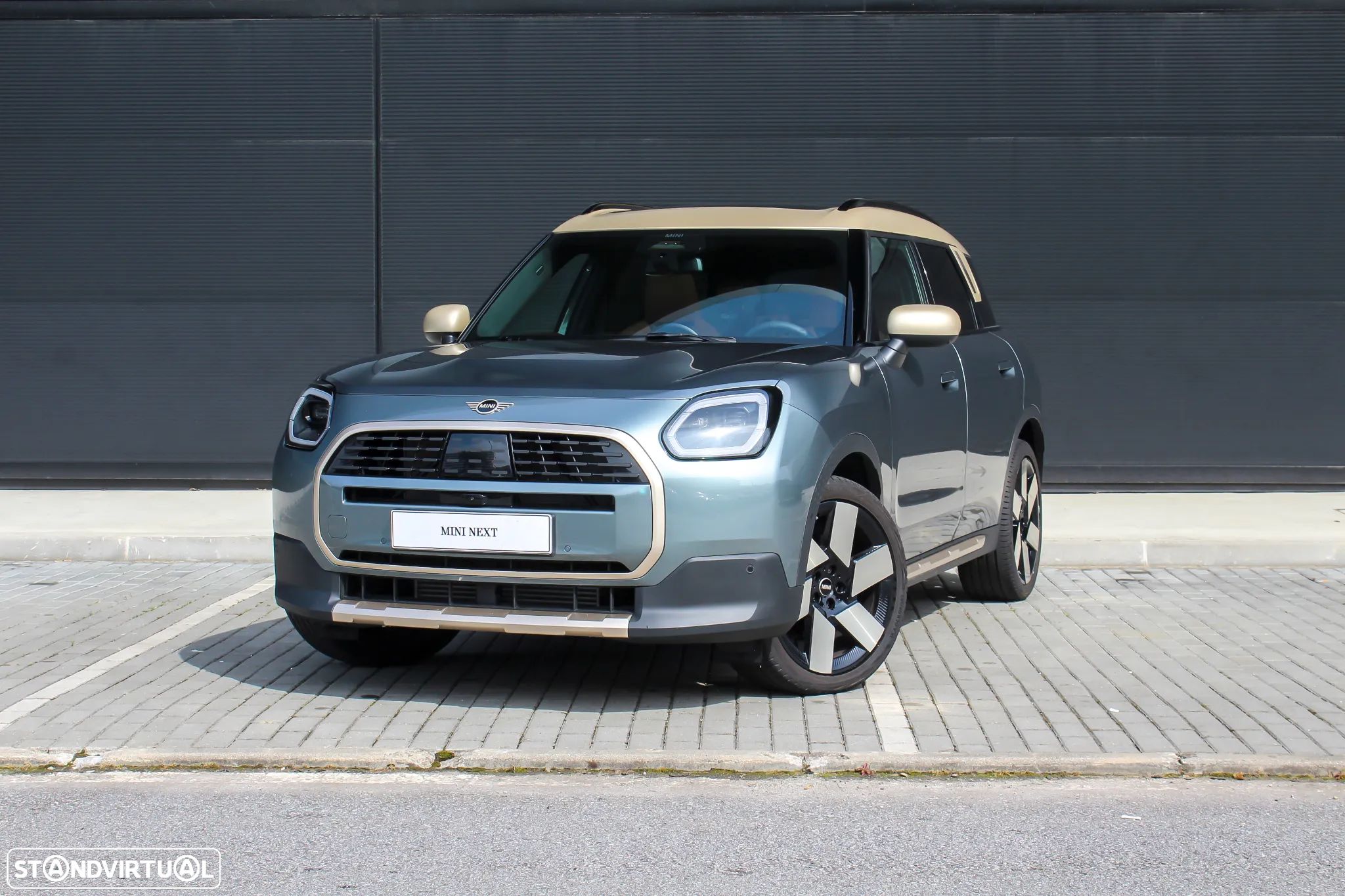 MINI Countryman C Favoured L - 1