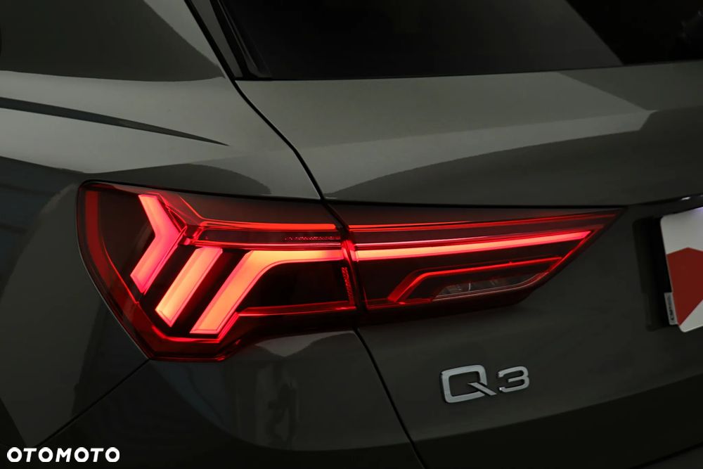 Audi Q3 35 TFSI S tronic - 5