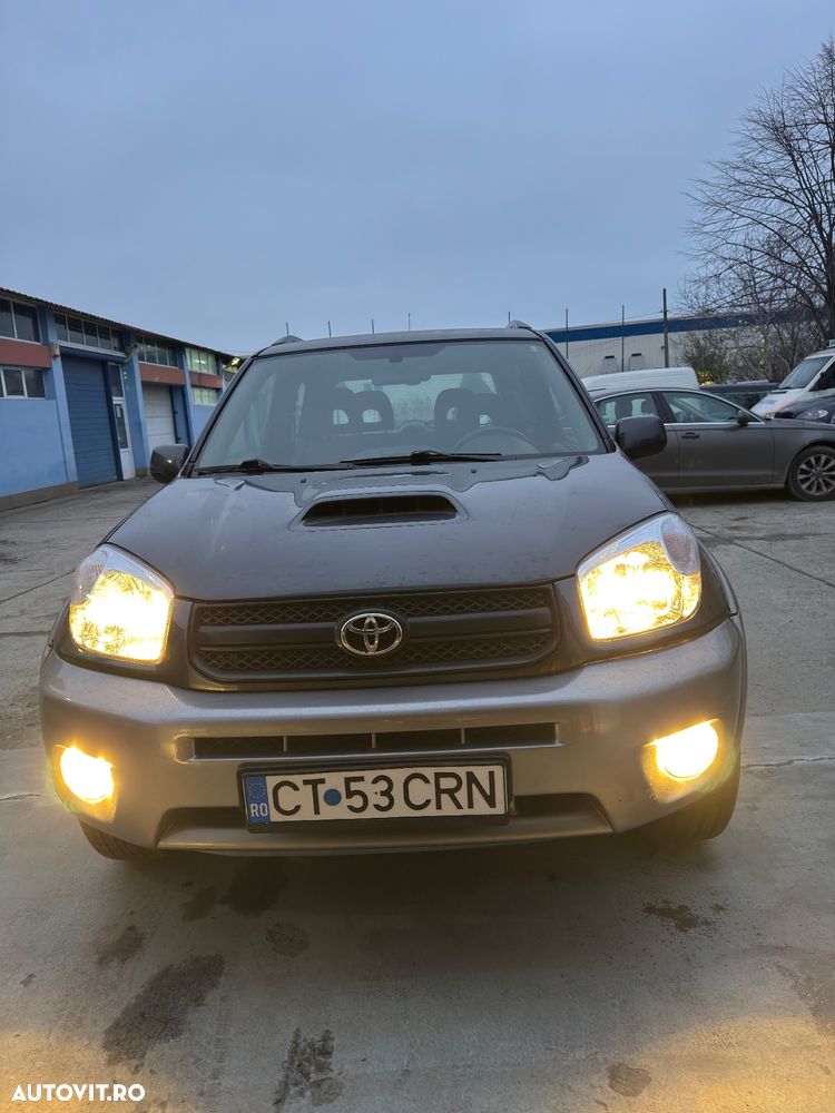 Toyota RAV4 2.0 D-4D Luna - 2