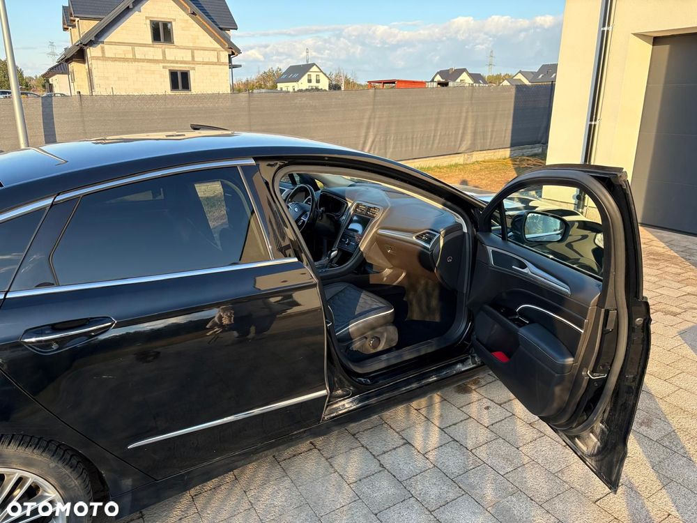 Ford Mondeo Vignale 2.0 TDCi PowerShift - 28