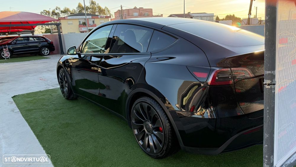 Tesla Model Y Performance Tração Integral - 14