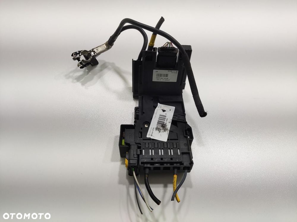 KLEMA MODUŁ BEZPIECZNIK AKUMULATORA PEUGEOT RCZ 2009-2015 9677748380 - 2