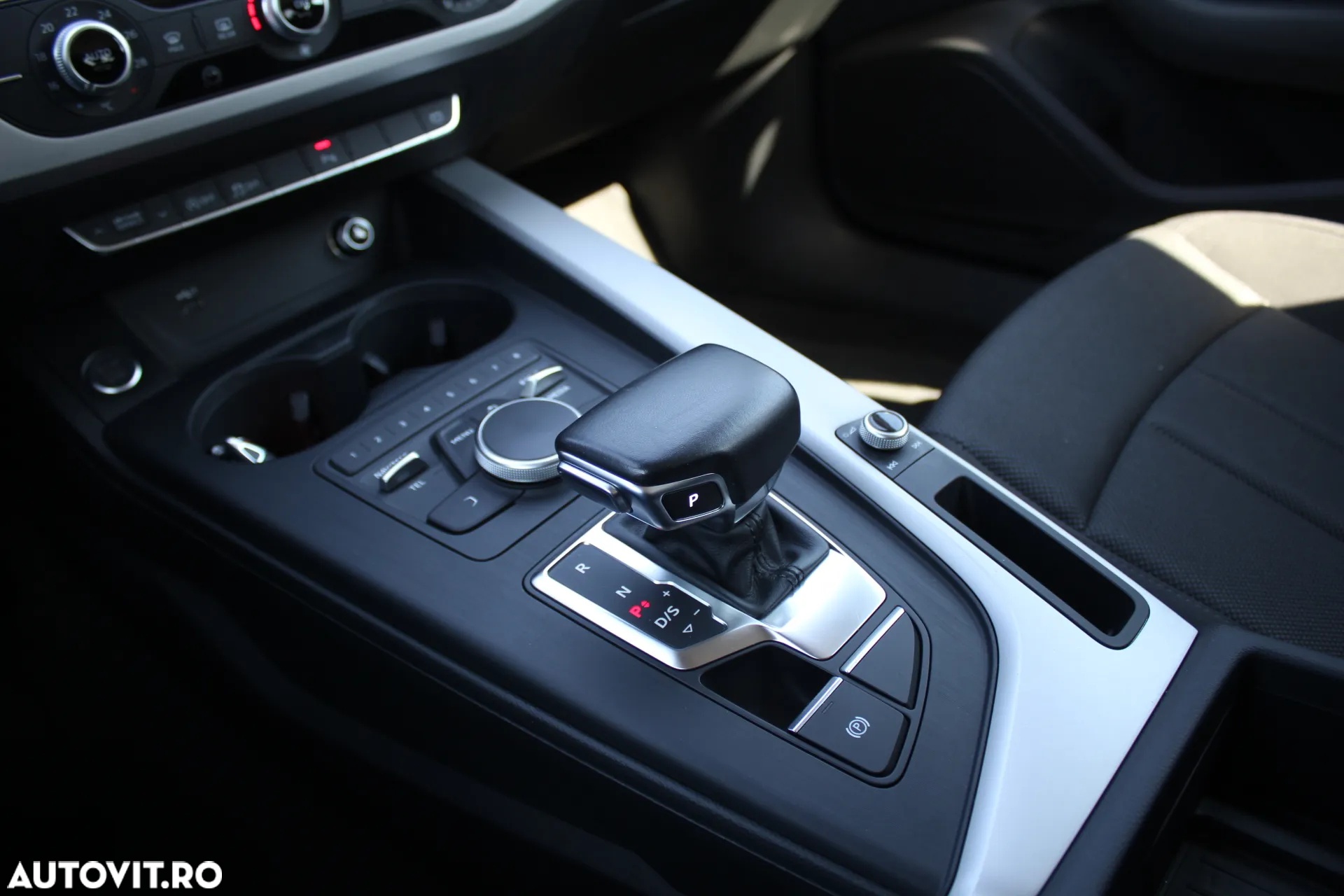 Audi A4 Avant 35 TDI S tronic design - 10