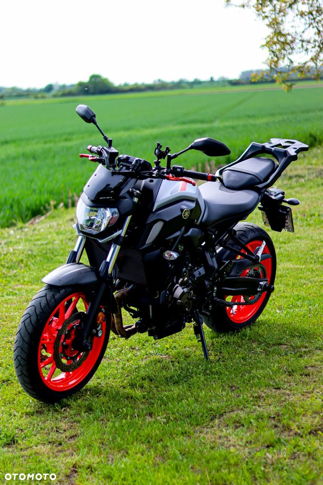 Yamaha MT - 17