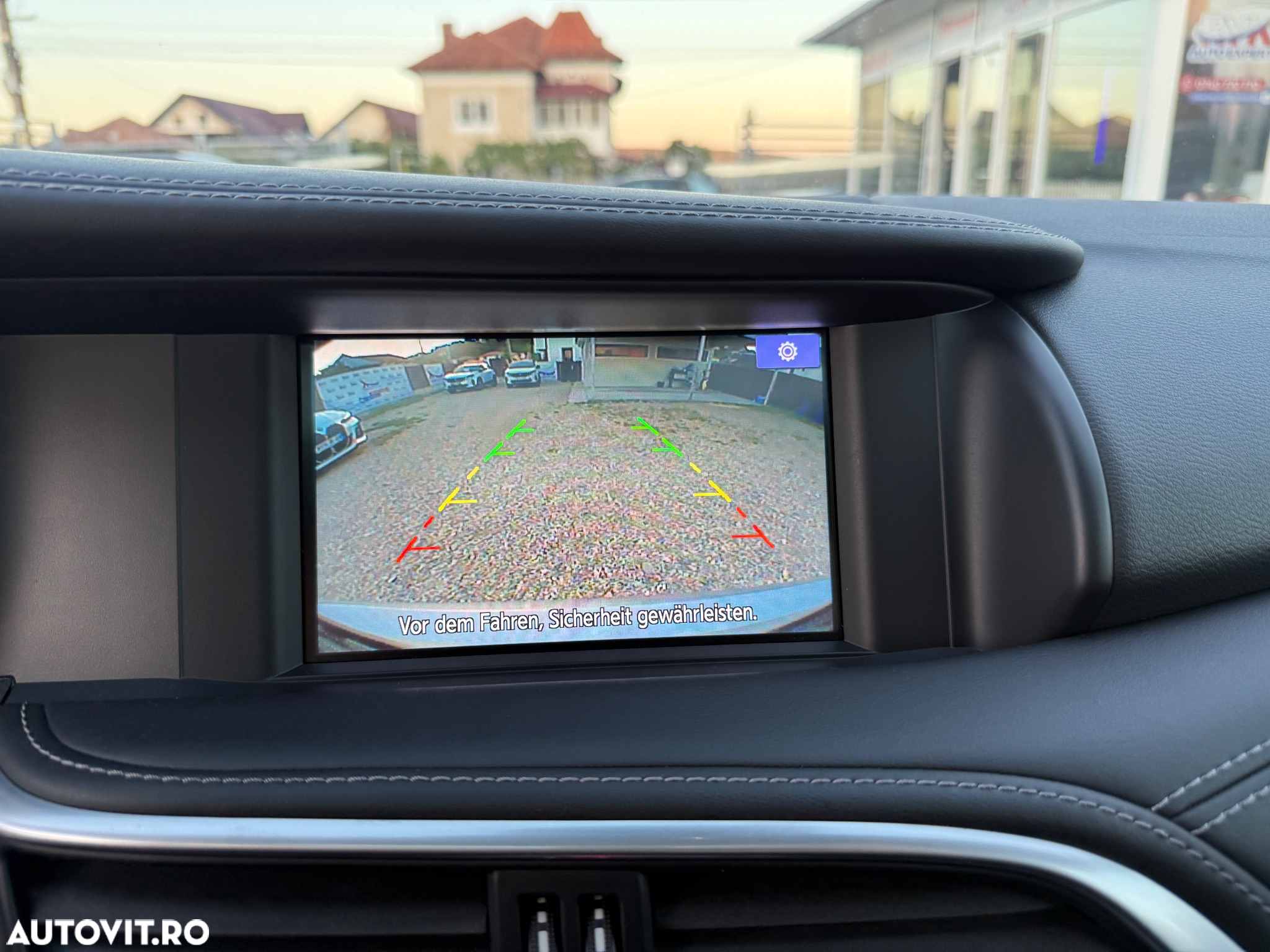 Infiniti QX30 2.2d DCT AWD Luxe Tech - 27