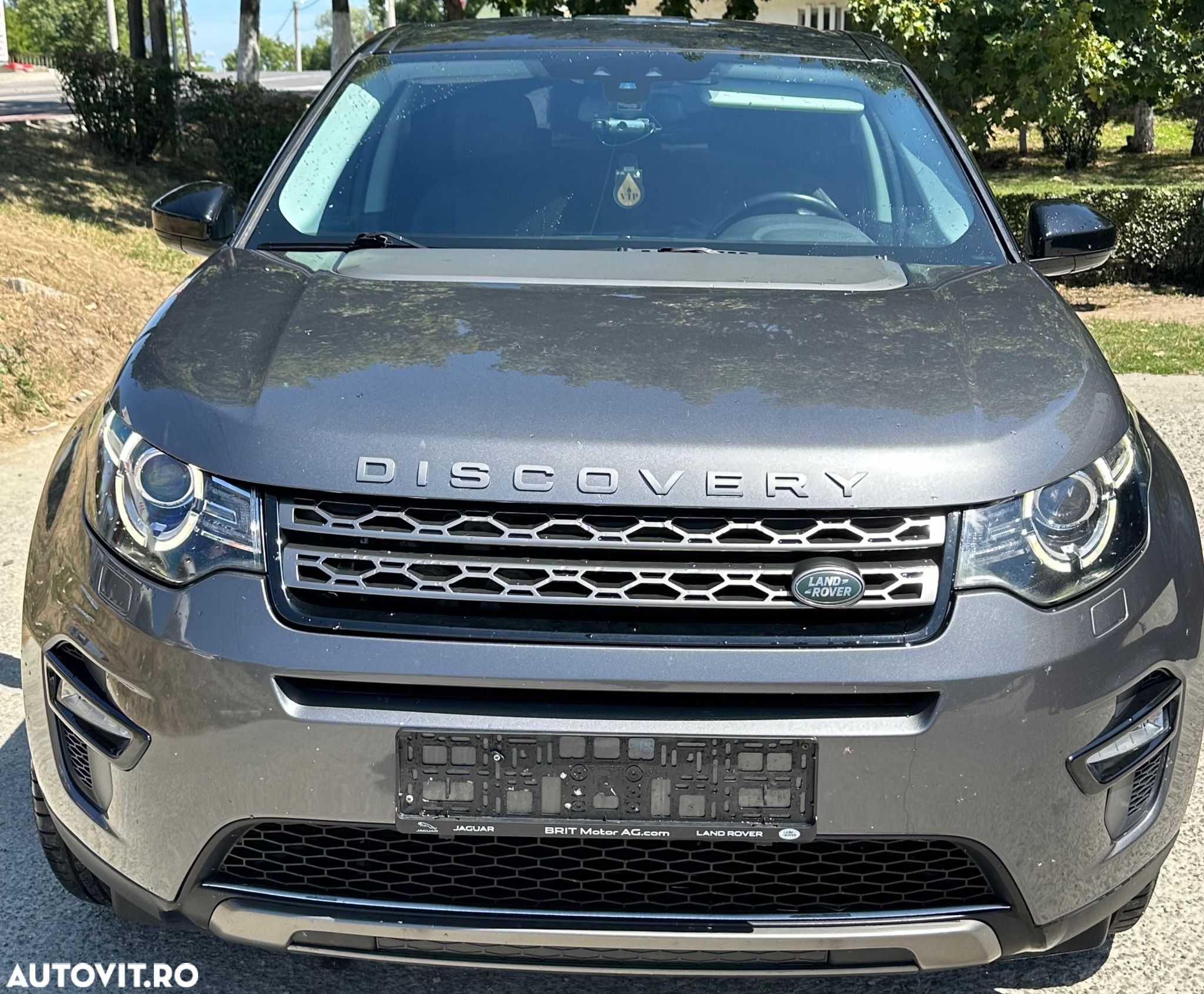 Land Rover Discovery Sport - 1