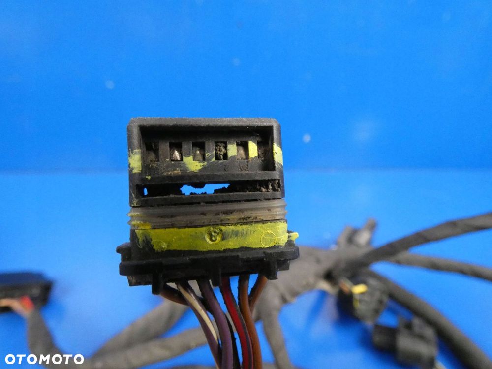 MERCEDES CLS W218 WIĄZKA CZUJNIKÓW PARKANIA RADAR PRZÓD USZKODZONA WTYCZKA - 2