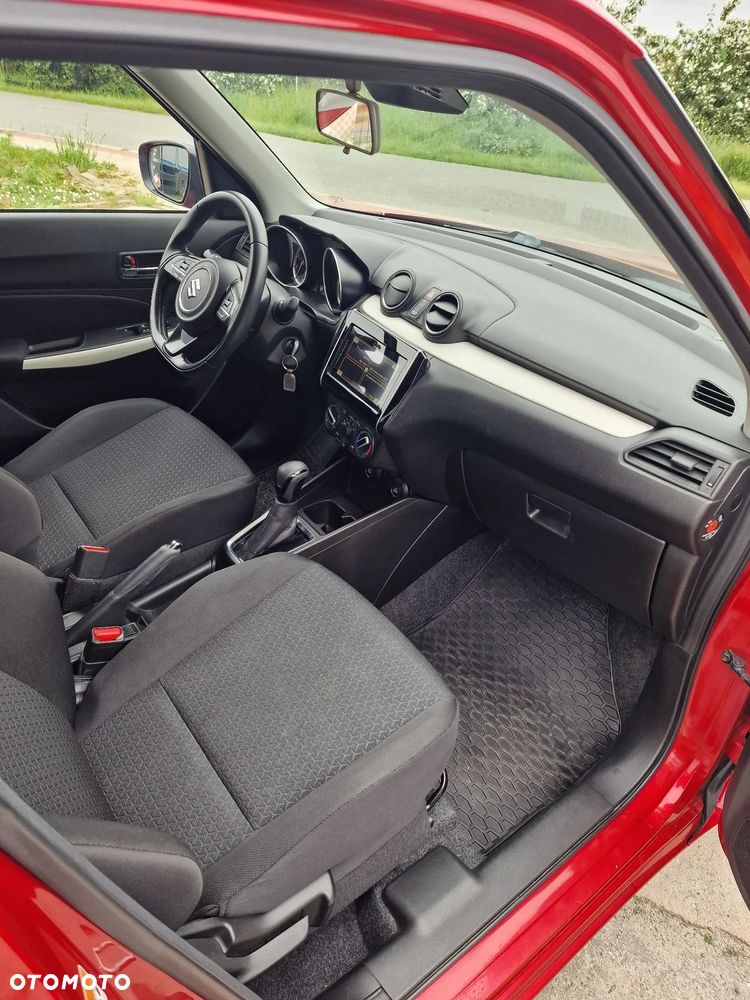 Suzuki Swift 1.2 Dualjet SHVS Premium Plus CVT - 8