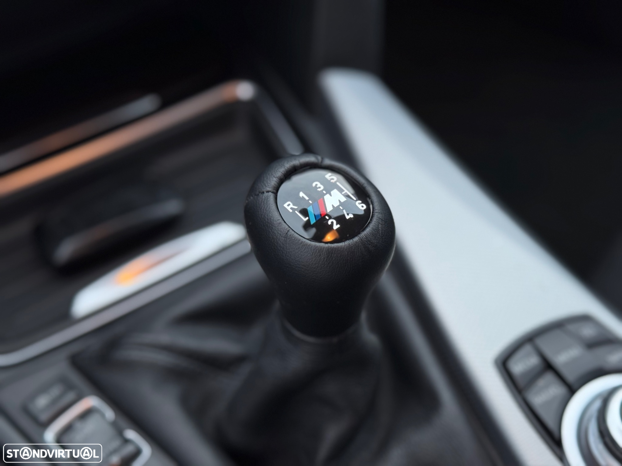 BMW 318 d Pack M - 18