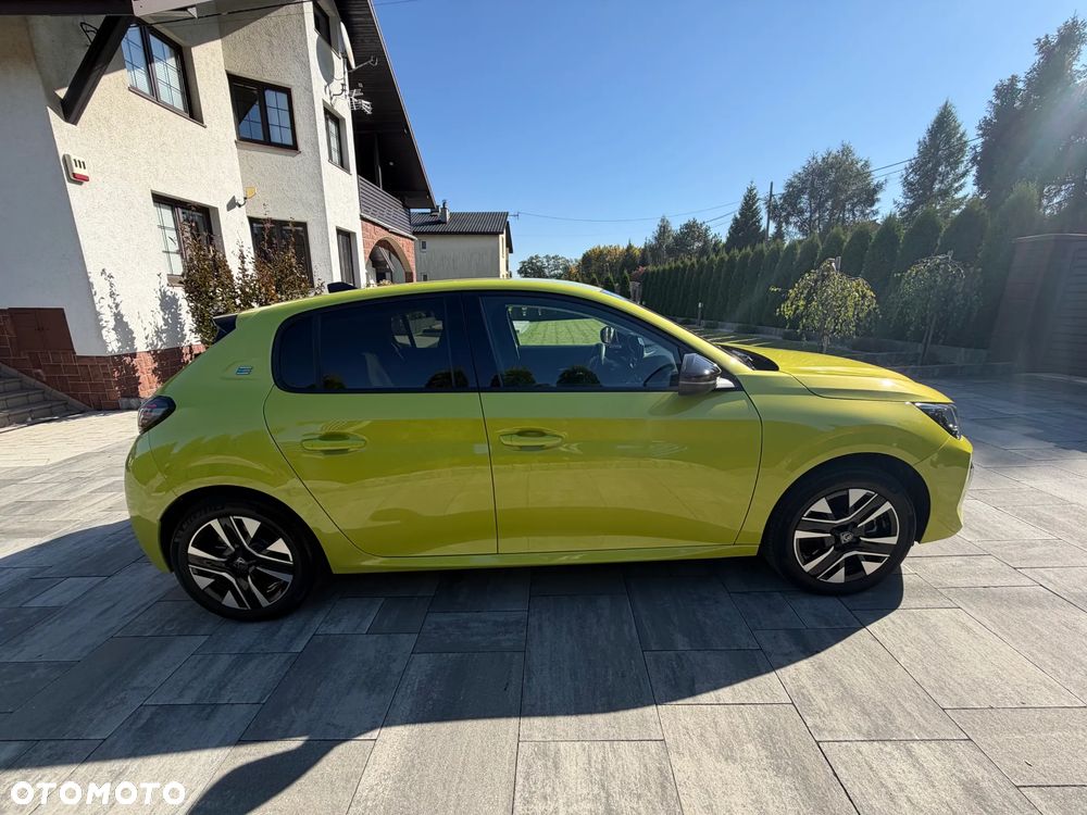 Peugeot 208 Allure - 8