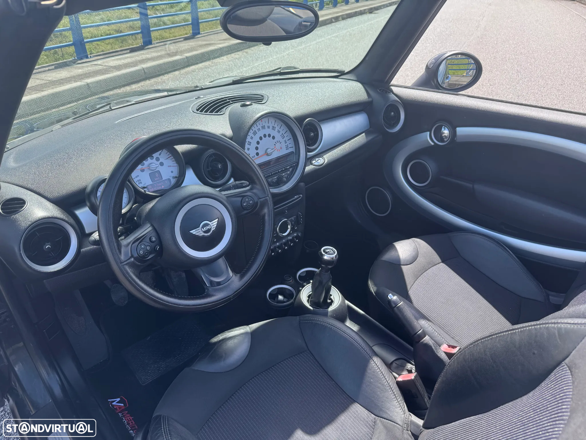 MINI Cabrio Cooper - 11