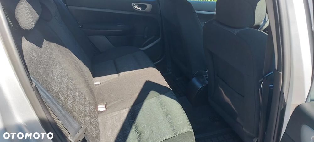 Peugeot 307 HDi 110 Premium - 8