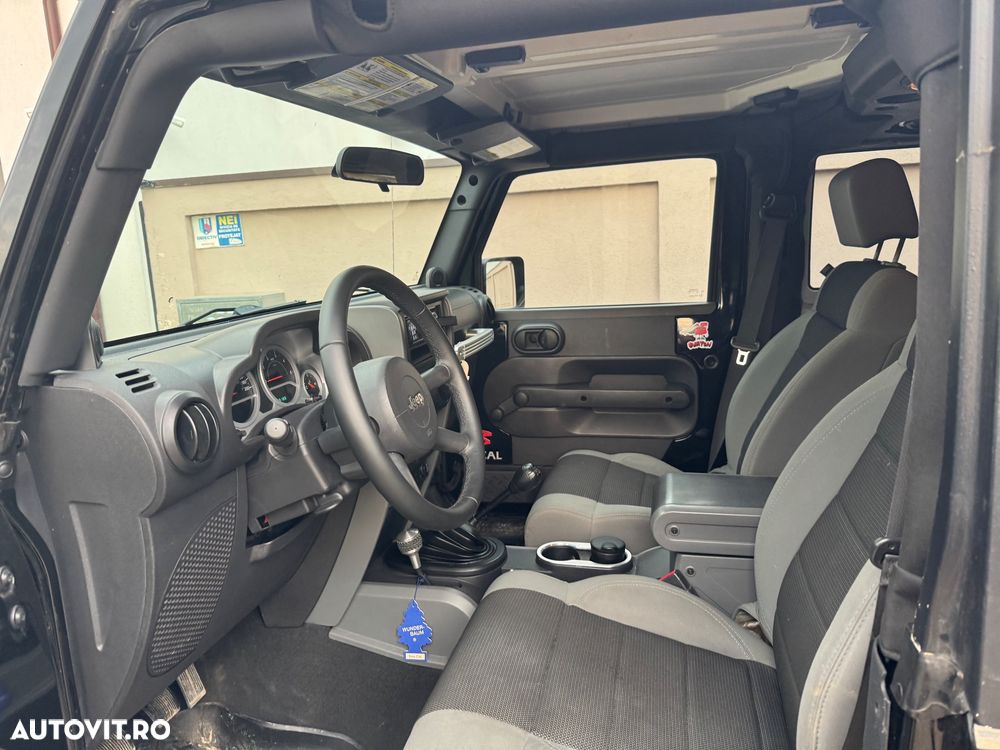 Jeep Wrangler - 7