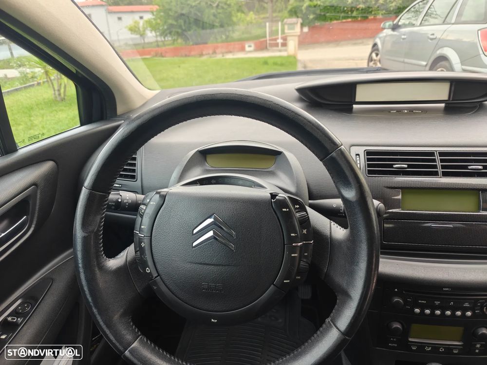 Citroën C4 1.6 HDi VTR Pack - 6