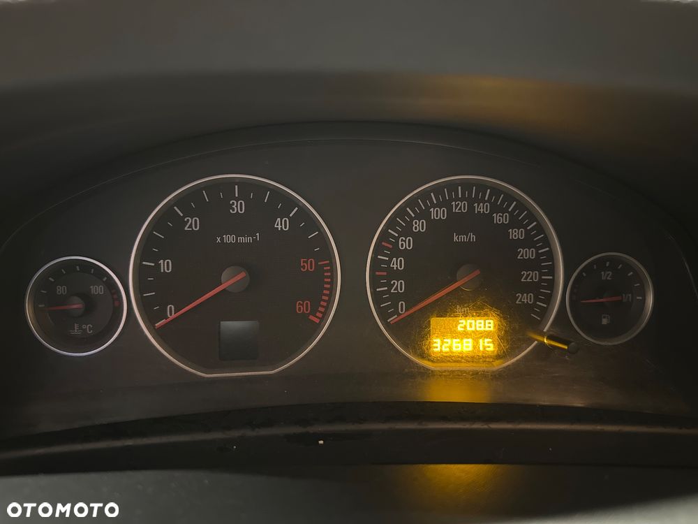 Opel Vectra 1.9 CDTI Essentia - 7