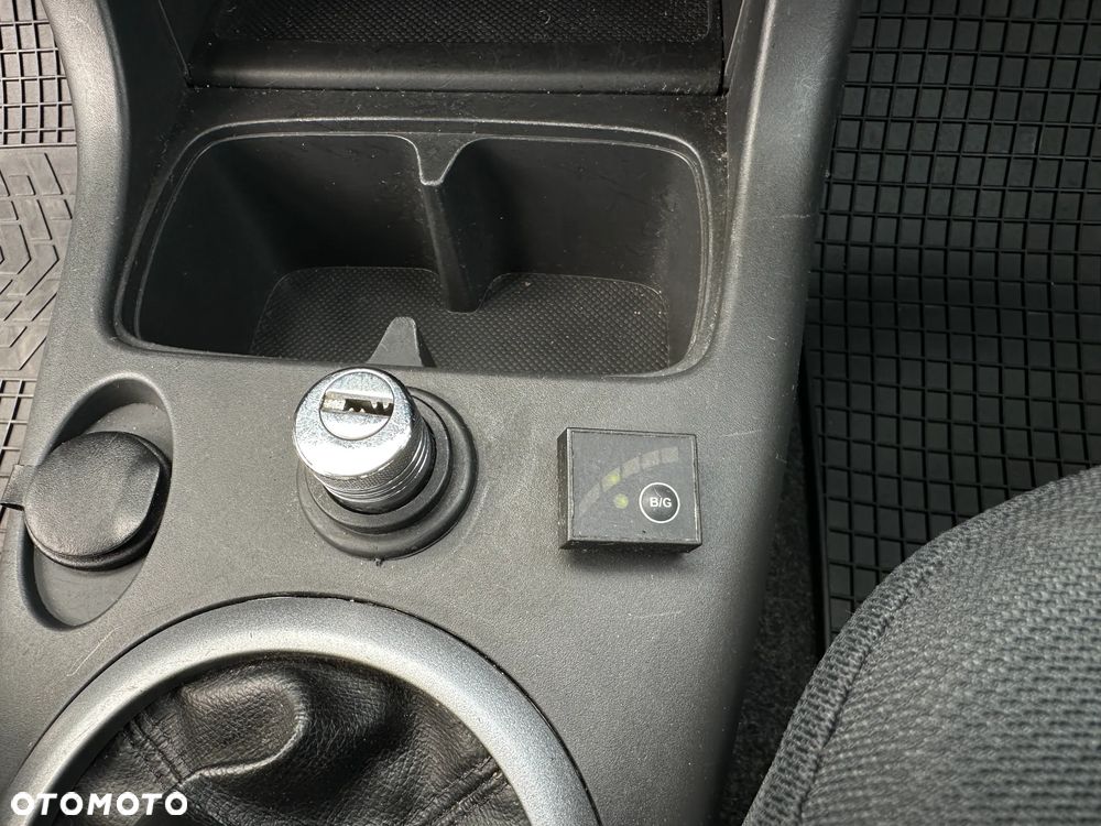 Suzuki Swift - 19