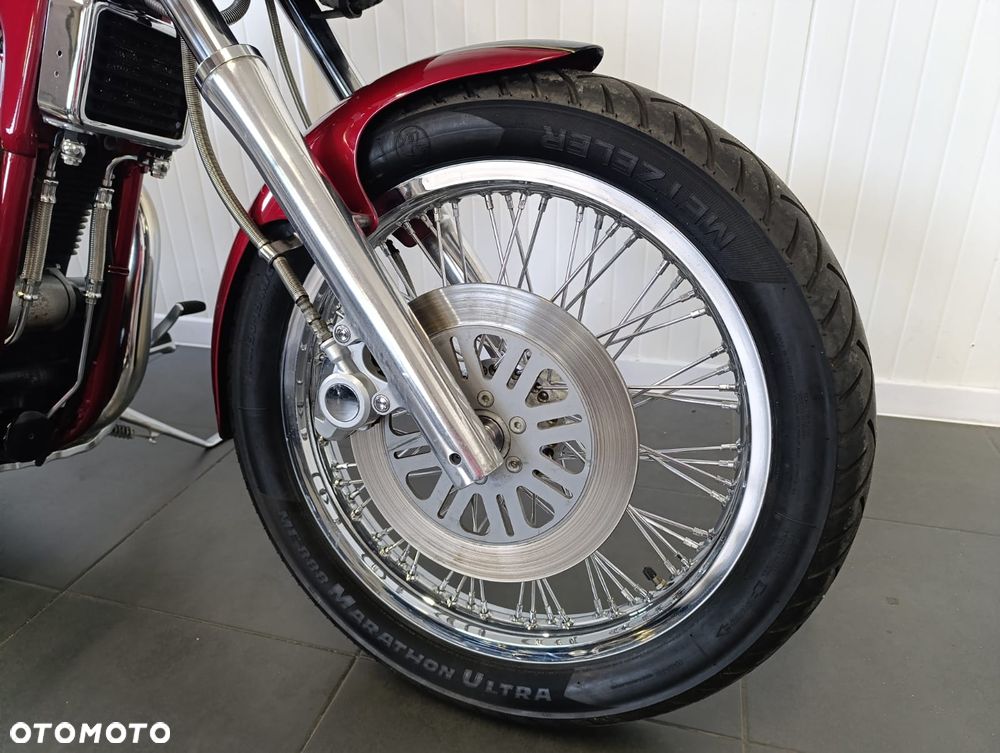 Suzuki Intruder - 5
