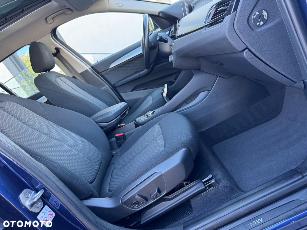 BMW X1 xDrive20i Advantage sport - 22