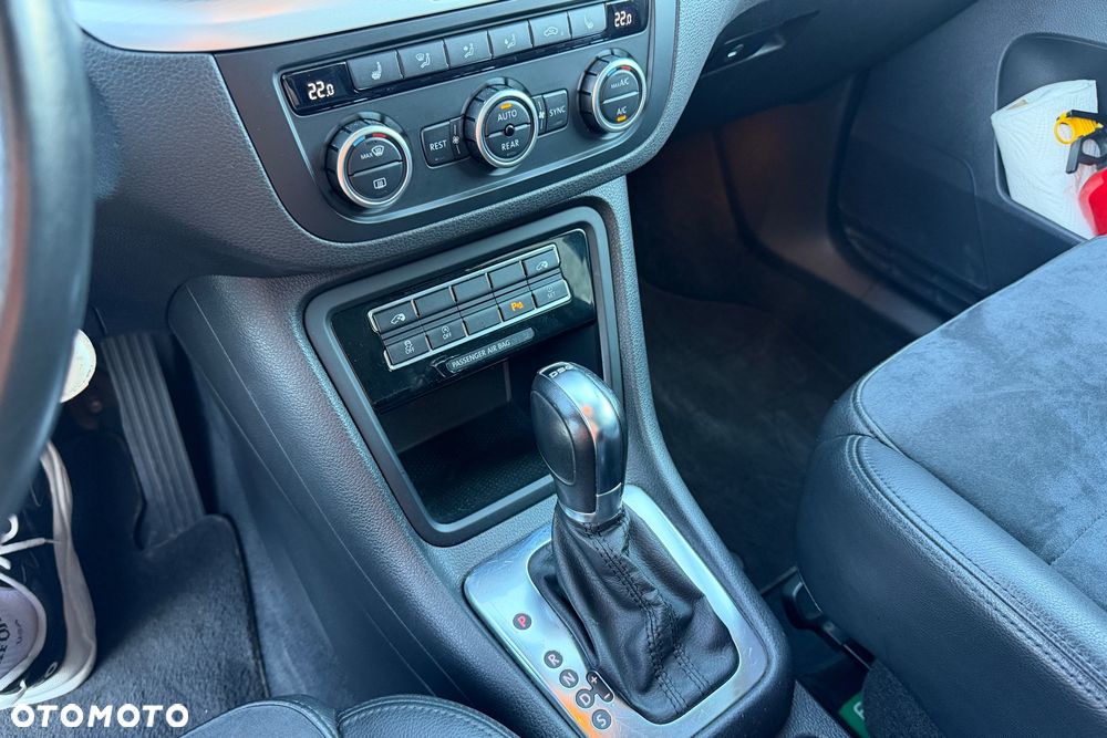 Volkswagen Sharan 2.0 TDI Highline DSG - 18