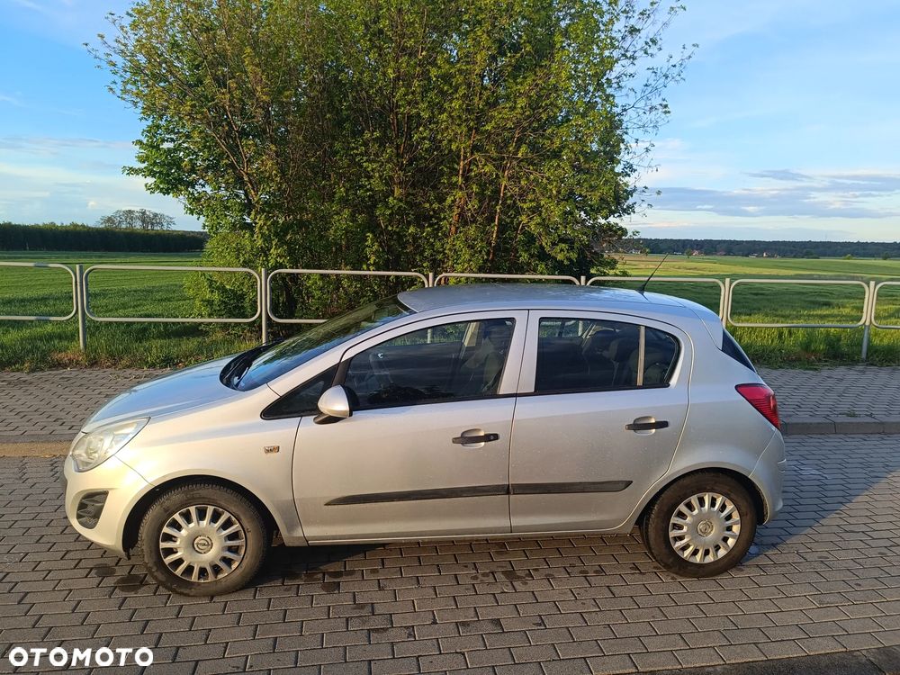 Opel Corsa 1.2 16V 111 - 2