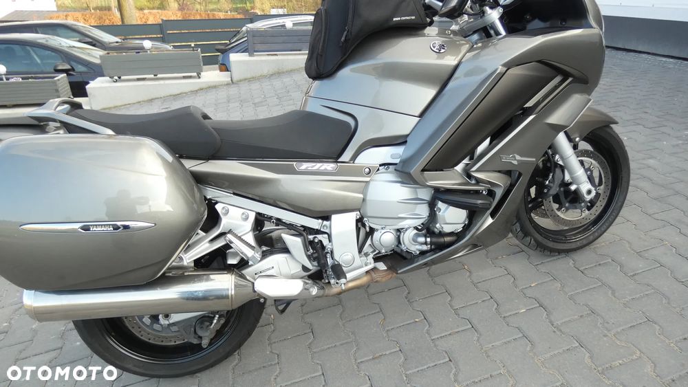 Yamaha FJR - 11